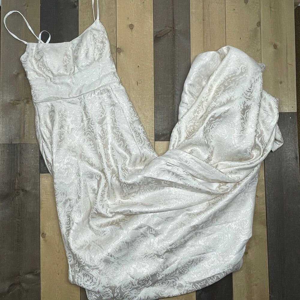 Windsor Juniors' 5/6 Adalyn Brocade High Slit Dress Ivory